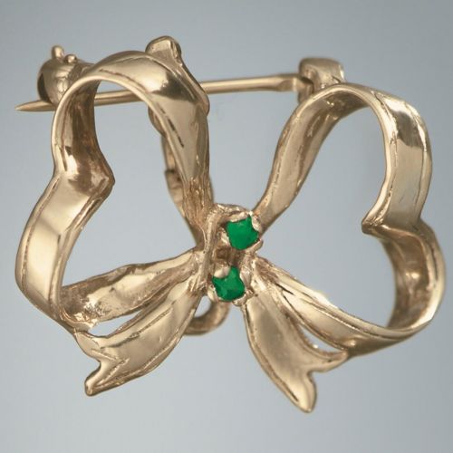 Emerald Ribbon Pin: 14k Gold -  - 570135